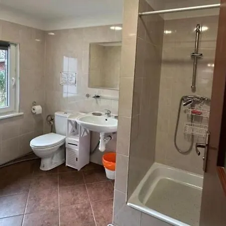 Large With Private Garden Vakantiehuis *